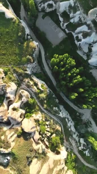Drone Che Sorvola Incredibili Formazioni Rocciose Paesaggio Favoloso Cappadocia Una — Video Stock