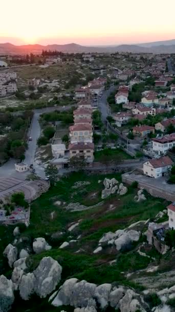 土耳其 无人机飞越令人惊奇的岩层神奇的风景 — 图库视频影像
