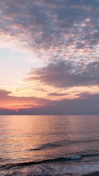 Šťavnaté Moře Západ Slunce Létání Slunci Letní Večery Středozemním Pobřeží — Stock video