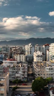 İnşaat alanlarında çalışmak, ön cephe işi, fayans yapımı, beton çatı