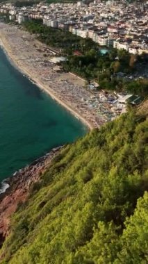 Dikey video yaz titreşimleri. Alanya Kalesi.