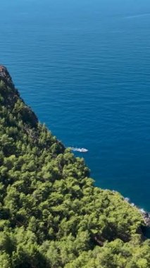 Dikey video yaz titreşimleri. Alanya Kalesi.