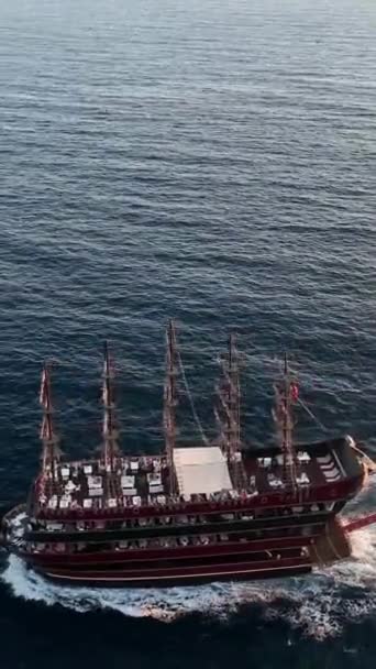 Pirate Ship Tourists Sailing Sea — Stock Video