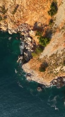 Dikey video yaz titreşimleri. Alanya Kalesi.