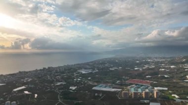 Çiftlik Arkaplanı Hava Görünümü Bulutlu