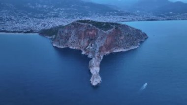 Cloudy weather rest in a beautiful place , blue sea 4K