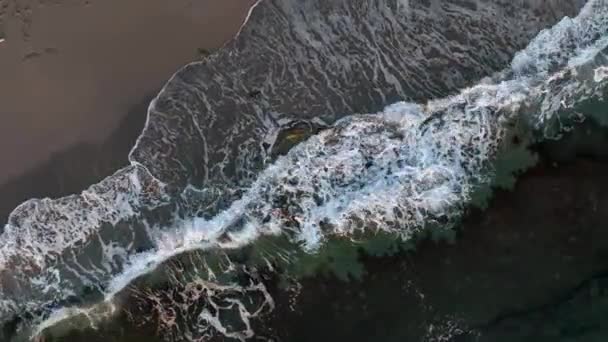 Sea Waves Beautiful Beach Aerial View Drone Shot — Vídeo de Stock