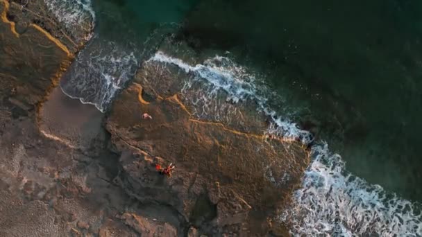 Sea Waves Beautiful Beach Aerial View Drone Shot — Vídeos de Stock
