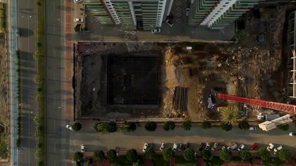 Plac Budowy Budynku Mieszkalnym Ostatnim Etapie Budowy Przygotowanie Projektowania Krajobrazu — Wideo stockowe