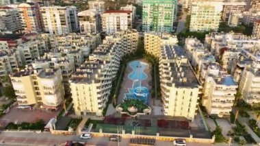 Rest on the sea in winter closed season 4 K