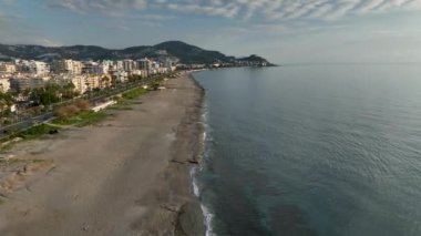 Türkiye Alanya güzel sulu gün batımı denizin üzerinde