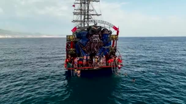 Pirate Harbor Perjalanan Perahu Mengagumkan — Stok Video
