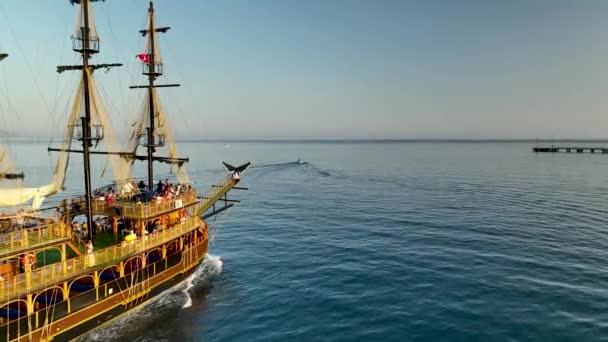 Turkey Alanya Pirate Harbor Awesome Boat Trip — Stock videók