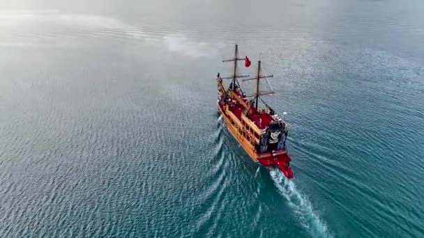 港の海賊港灯台素晴らしい景色 — ストック動画