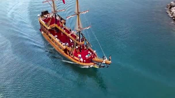 Pirate Harbor Boat Trip Aerial View Background — Stock videók