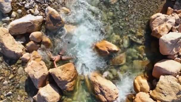 Aerial View Rest Cold Water Orange Stones — Stockvideo