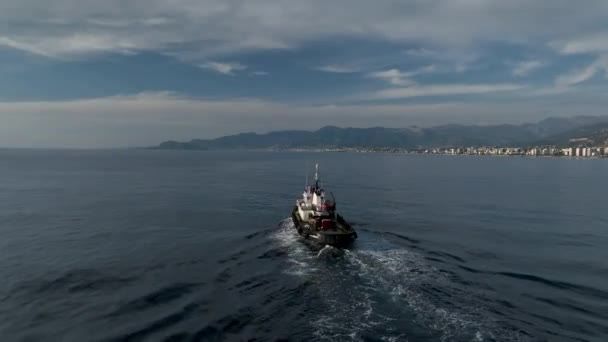 Mooring Gas Tanker Mediterranean Coast — Stock video