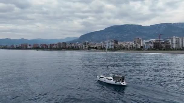 Sailing Yacht Tropical Lagoon Tropical Landscape — стоковое видео