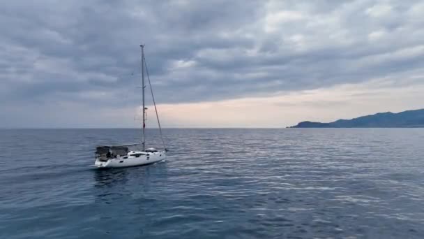 Sailing Yacht Tropical Lagoon Tropical Landscape — Vídeo de Stock
