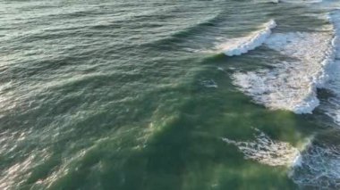 Epic patern ve arkaplan hava görüntüsü gök mavisi su rengi Aerial view 4K