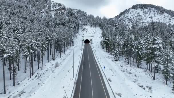 Vista Aérea Del Panorama Invernal Las Montañas — Vídeos de Stock