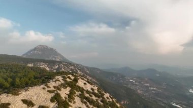 Yaz manzarası gün batımı. orijinal dosya, işlenmeden.