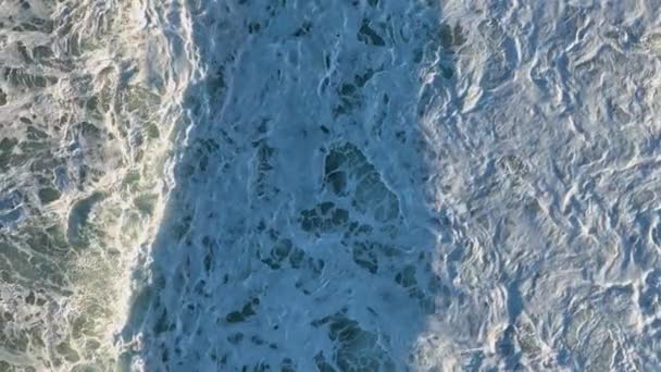 Filmagem Aérea Vista Superior Fabulosa Maré Marinha Dia Tempestuoso Câmera — Vídeo de Stock