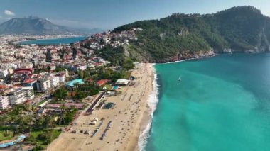 Alanya. Hindi. Kleopatra plajı. Akdeniz 'de. Alanya 'nın güzel manzarası. Alanya 'nın en iyi plajı.