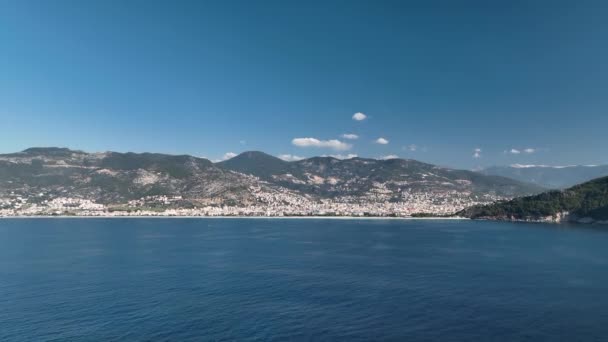 地中海上美丽的城市背景 — 图库视频影像