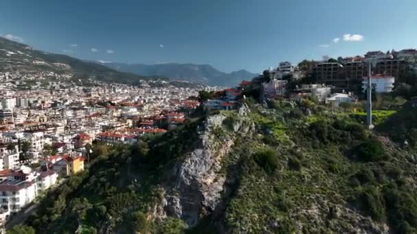 Bir Şehrin Arka Planına Karşı — Stok video