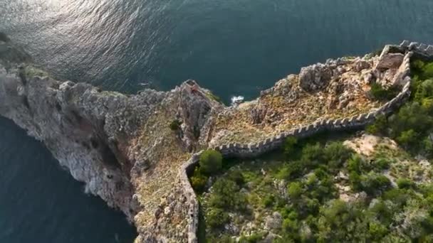 Geweldig Uitzicht Kizil Kule Aan Middellandse Zee Alanya Turkije Drone — Stockvideo