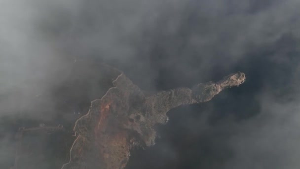 Rzadki Strzał Nad Pięknym Miastem Alanya Latający Dronem Chmurach — Wideo stockowe