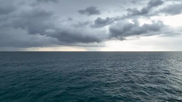Zažijte Podmanivou Magii Středozemního Moře Jak Náš Dron Zachycuje Filmové — Stock video