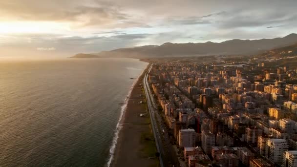 Tauchen Sie Ein Die Magie Des Sonnenuntergangs Alanyas Filmisches Stadtbild — Stockvideo