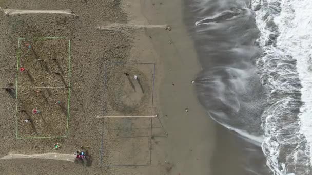 Δείτε Επικά Παιχνίδια Βόλεϊ Παραλία Στην Κινηματογραφική Δόξα Όπως Drone — Αρχείο Βίντεο