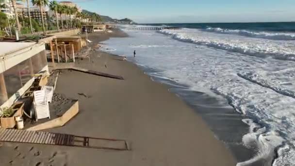 Sea Testigo Impresionante Furia Del Mar Mientras Nuestro Dron Cinematográfico — Vídeo de stock