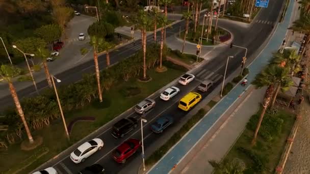 Immerse Yourself Dynamic Roadway Our Cinematic Drone Films Bustling Traffic — Stock Video
