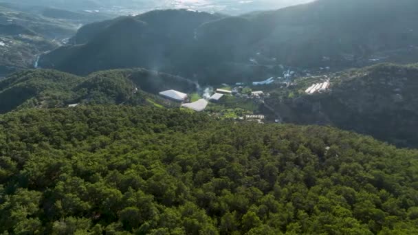 Delicie Com Oásis Montanha Pois Nosso Drone Cinematográfico Oferece Uma — Vídeo de Stock