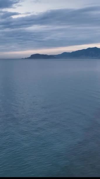 Descubre Cautivador Encanto Del Mediterráneo Con Una Vista Pájaro Mostrando — Vídeo de stock
