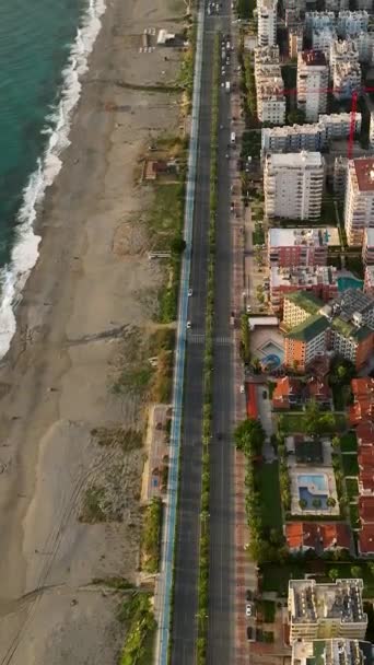 Alanya Rush時間 地中海の宝石での交通と新しい家の建設の航空ツアー — ストック動画