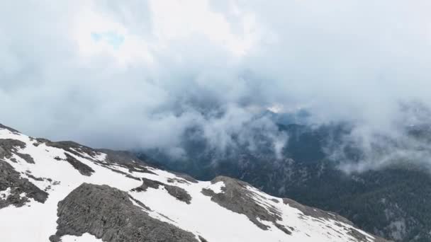 Sumérgete Majestad Cinematográfica Mientras Dron Captura Suave Abrazo Picos Nevados — Vídeos de Stock
