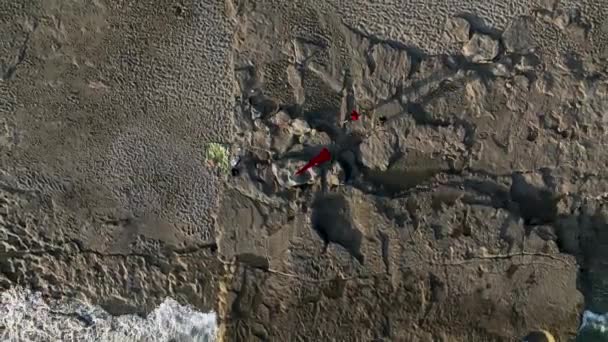 Erleben Sie Die Eleganz Der Küste Während Die Drohne Eine — Stockvideo