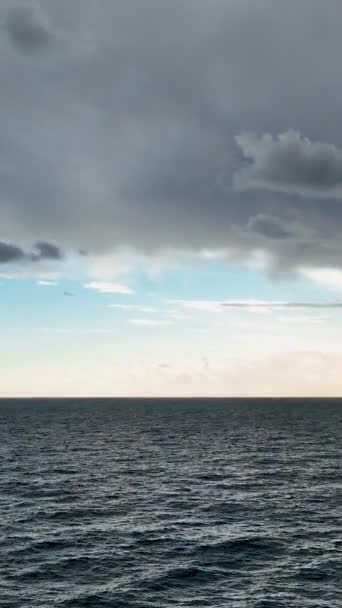 Testemunhe Maravilhas Cima Enquanto Capta Beleza Pôr Sol Costeiro Mediterrâneo — Vídeo de Stock