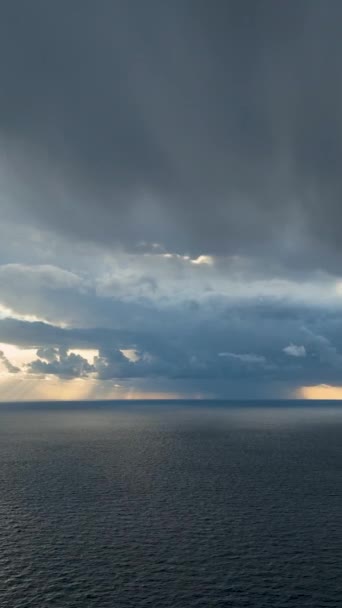Podívejte Zázraky Shora Jak Zachytit Krásu Pobřežního Západu Slunce Středozemním — Stock video