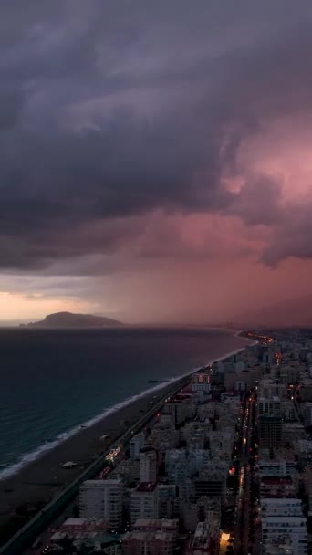 Zažijte Kouzelný Příbřežní Západ Slunce Při Pozorování Okouzlujícího Malinově Zbarveného — Stock video