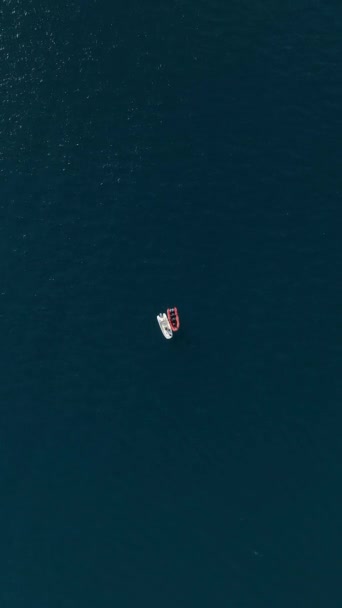 Pohled Oblohy Policejní Operaci Vodách Středozemního Moře Kontrola Kapitánů Lodí — Stock video