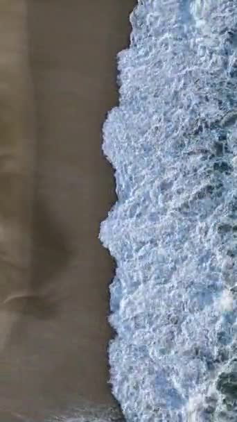 Delizia Nel Catturare Bellezza Della Spiaggia Azzurra Accattivante Tramonto Nuvoloso — Video Stock