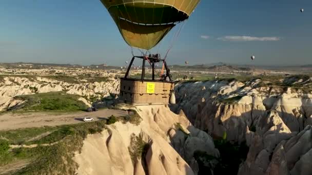 Drohne Fliegt Über Erstaunliche Felsformationen Fabelhafte Landschaft Kappadokien Ist Ein — Stockvideo