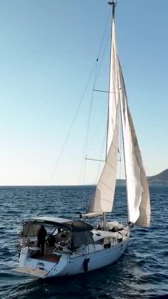 Vyplout Svědkem Krásy Jachty Směřující Středomořského Přístavu Zachycené Ohromující Filmové — Stock video