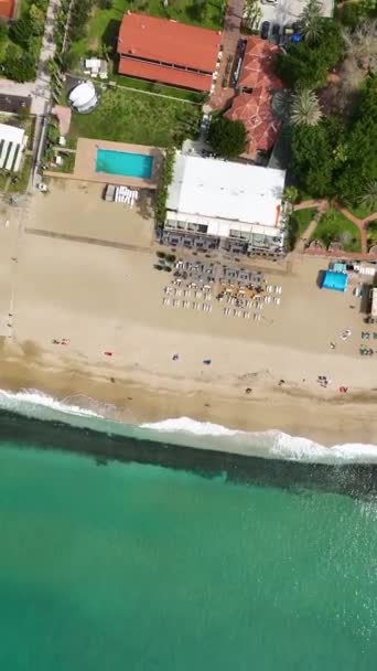 Θαυμάστε Την Κομψότητα Ενός Beach Cafe Που Βρίσκεται Στη Μαγευτική — Αρχείο Βίντεο